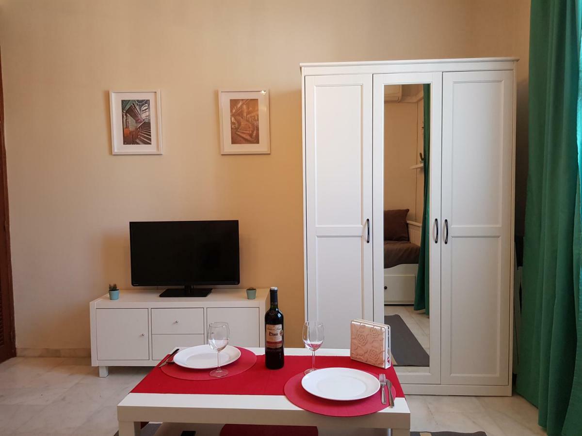 **** Genuar Apartments Malaga Center Zewnętrze zdjęcie