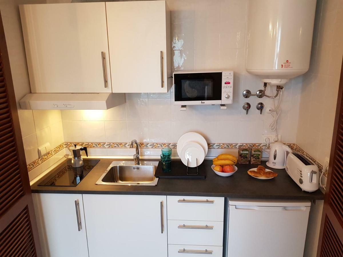**** Genuar Apartments Malaga Center Zewnętrze zdjęcie