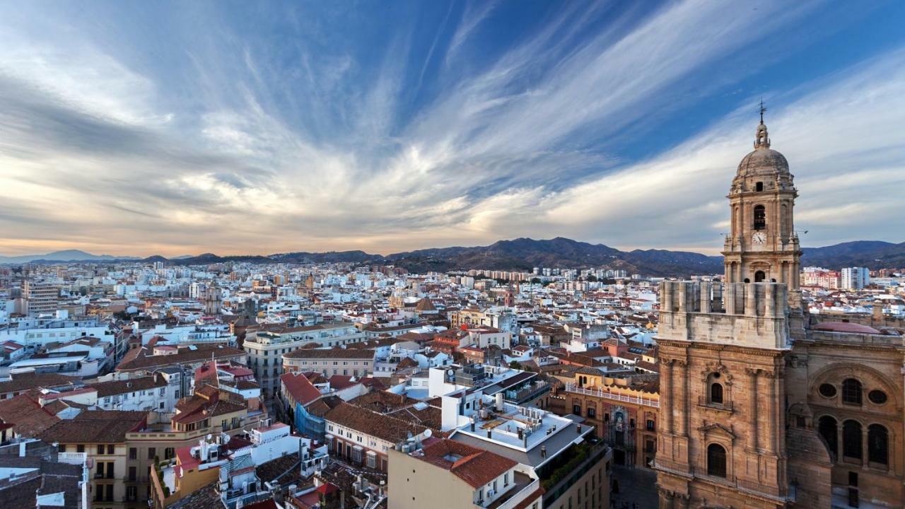 **** Genuar Apartments Malaga Center Zewnętrze zdjęcie